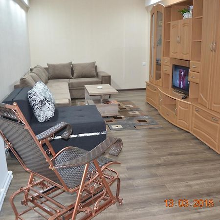 Apartment On Ikalto 8 Tbilisi Buitenkant foto
