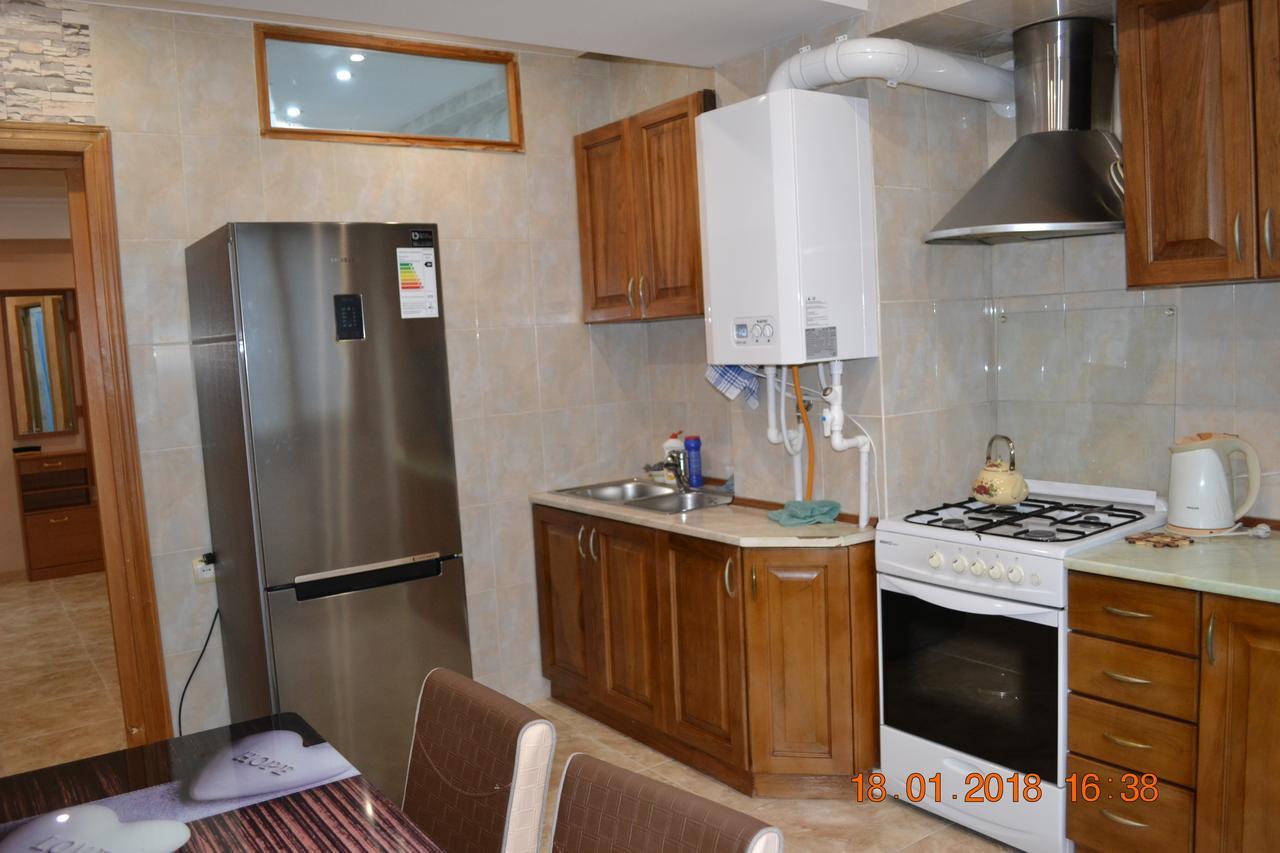 Apartment On Ikalto 8 Tbilisi Buitenkant foto