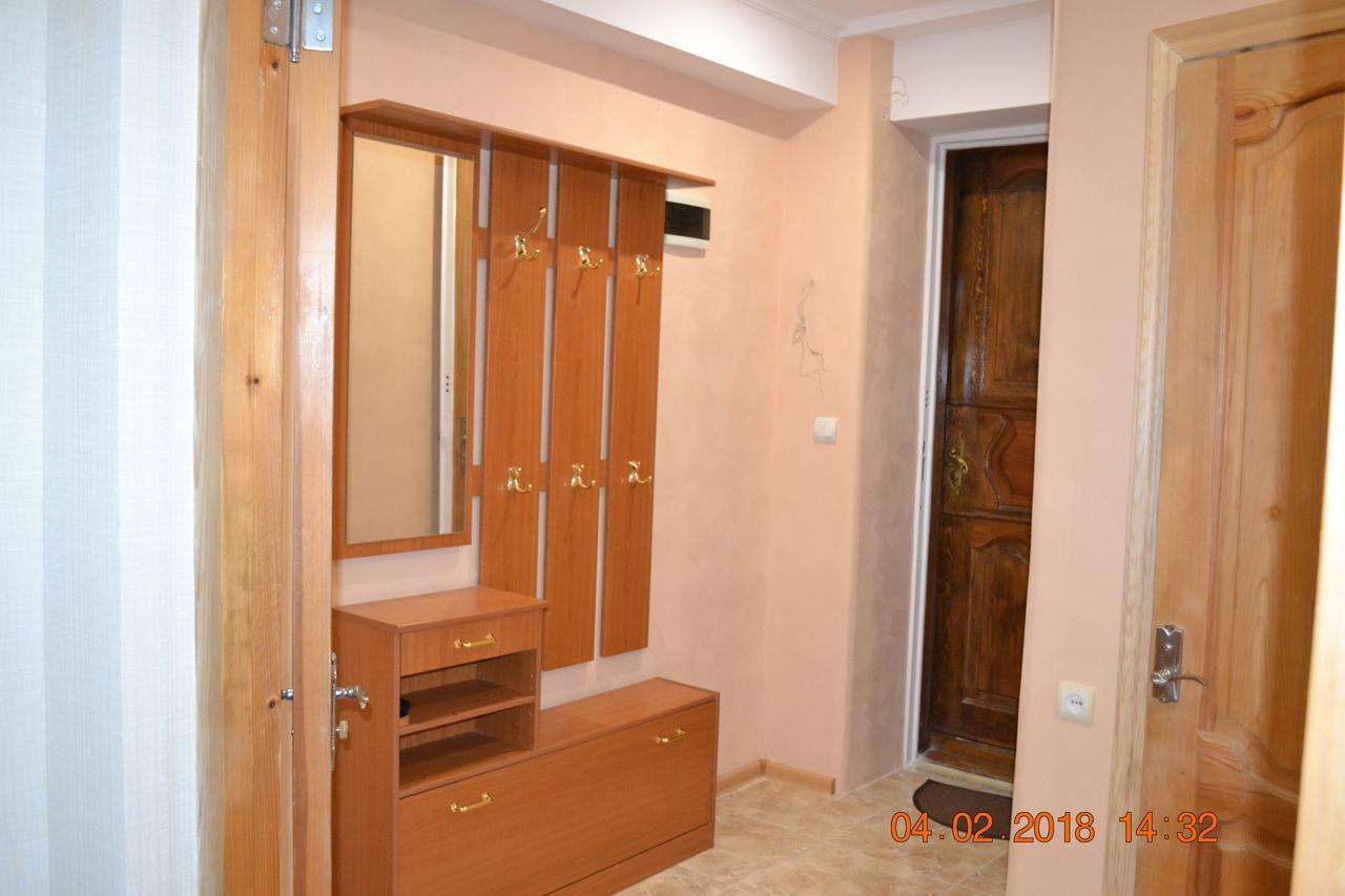 Apartment On Ikalto 8 Tbilisi Buitenkant foto